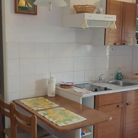 Laguna 20, 20a Izola