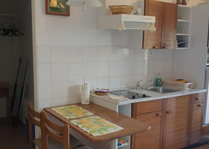 Laguna 20, 20a Izola